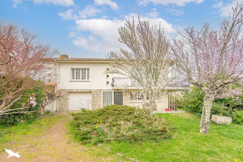 Vente Maison ST GEORGES DE DIDONNE - 6 pièces -164 m² - (17110)