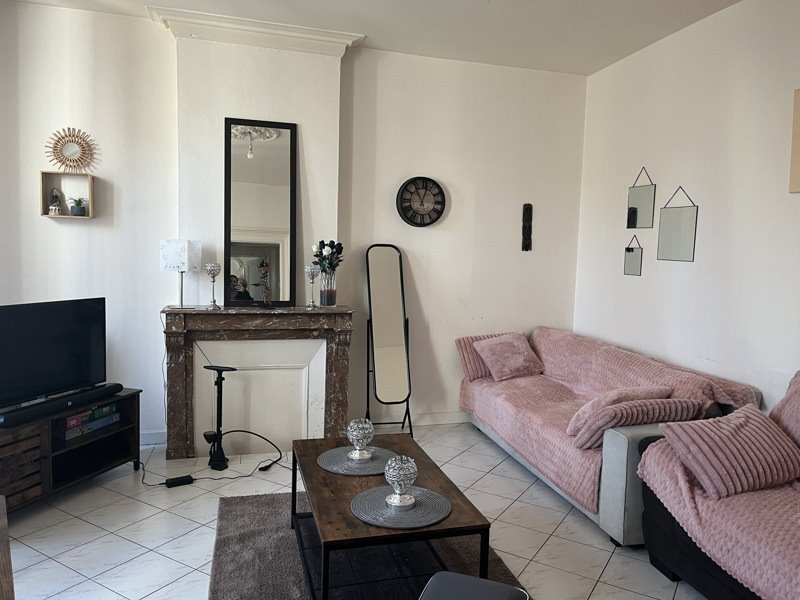 Vente Maison ST GEORGES DE DIDONNE - 7 pièces -191 m² - (17110)