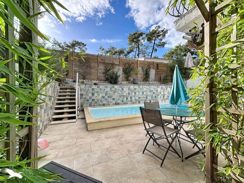 Vente Maison Saint-Georges-de-Didonne - 9 pièces -219 m² - (17110)