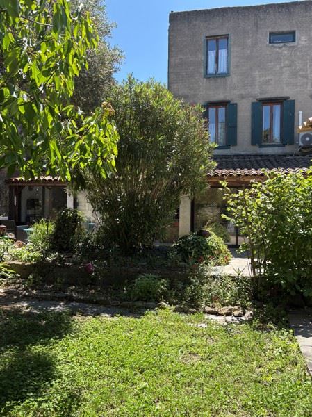 Vente Maison CARCASSONNE - 6 pièces -198 m² - (11000)