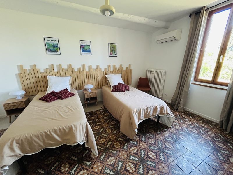 Vente Maison CARCASSONNE - 6 pièces -198 m² - (11000)