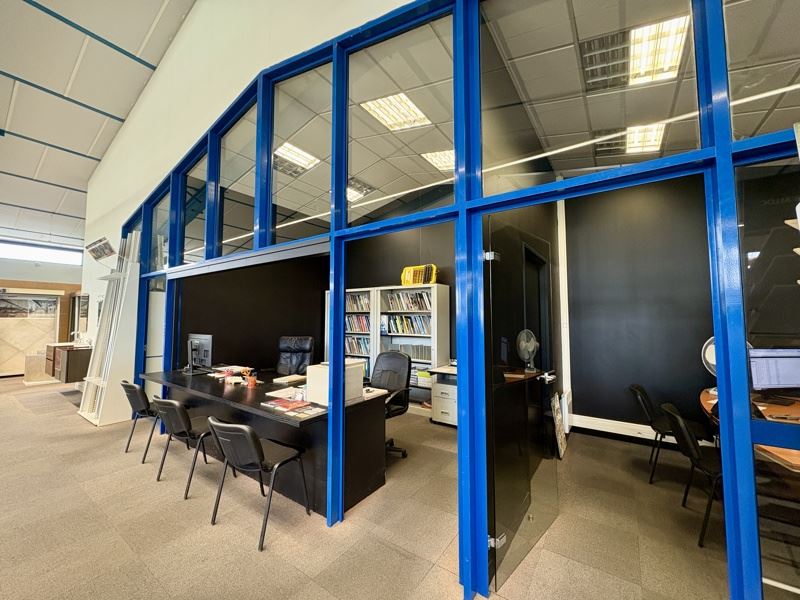 Vente Local commercial CARCASSONNE - -  572 m² - (11000)