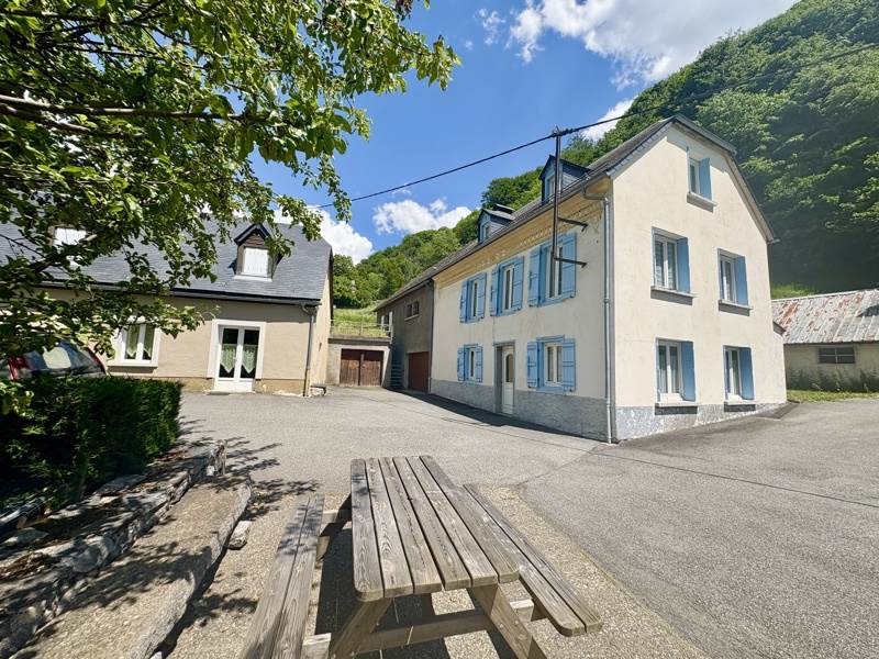 Vente Maison BAREGES - 6 pièces -188 m² - (65120)