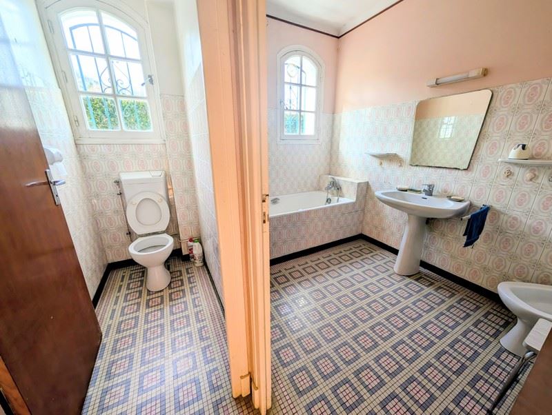 Vente Maison ST SAVIN - 8 pièces -183 m² - (65400)