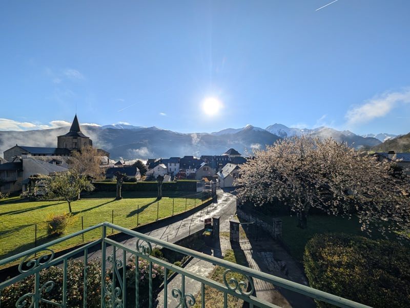 Vente Maison ST SAVIN - 8 pièces -183 m² - (65400)