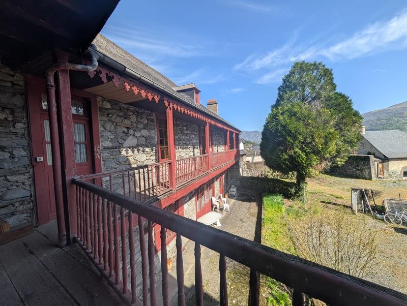 Vente Maison PIERREFITTE NESTALAS - 18 pièces -358 m² - (65260)