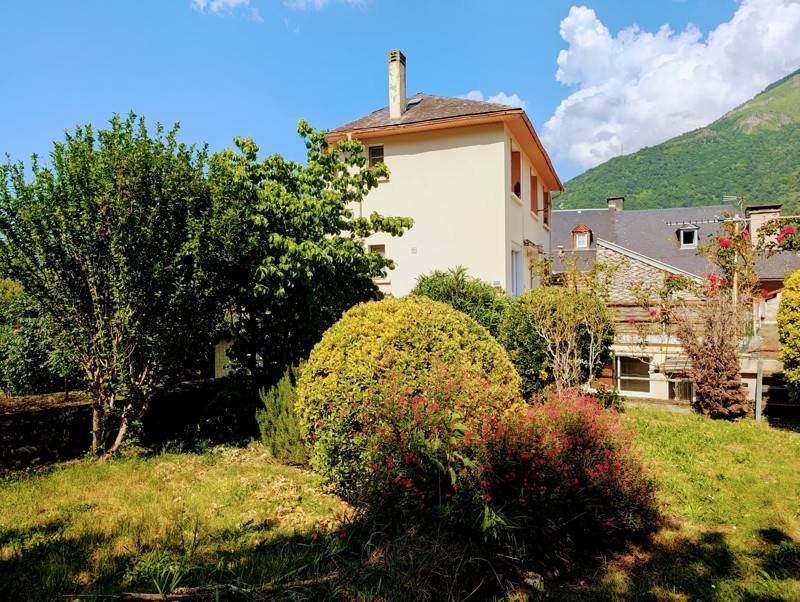 Vente Maison PIERREFITTE NESTALAS - 9 pièces -160 m² - (65260)