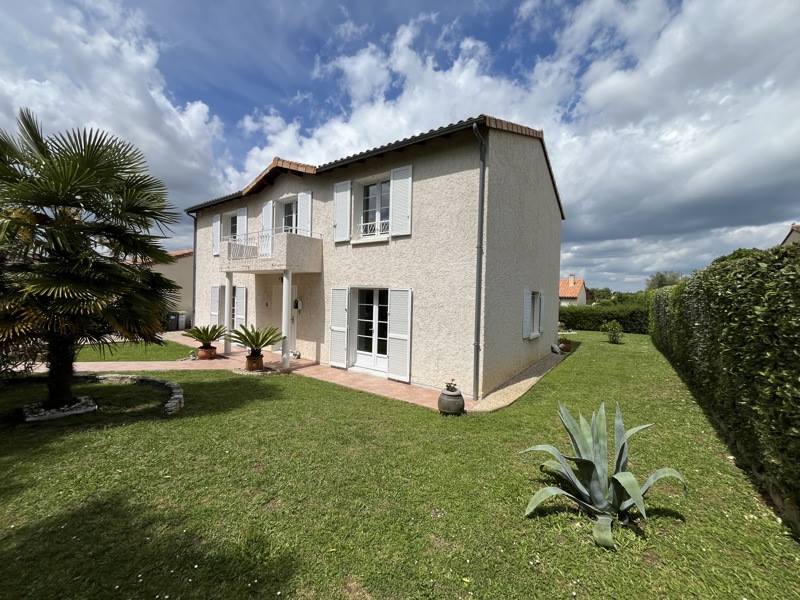 Vente Maison BUXEROLLES - 6 pièces -167 m² - (86180)