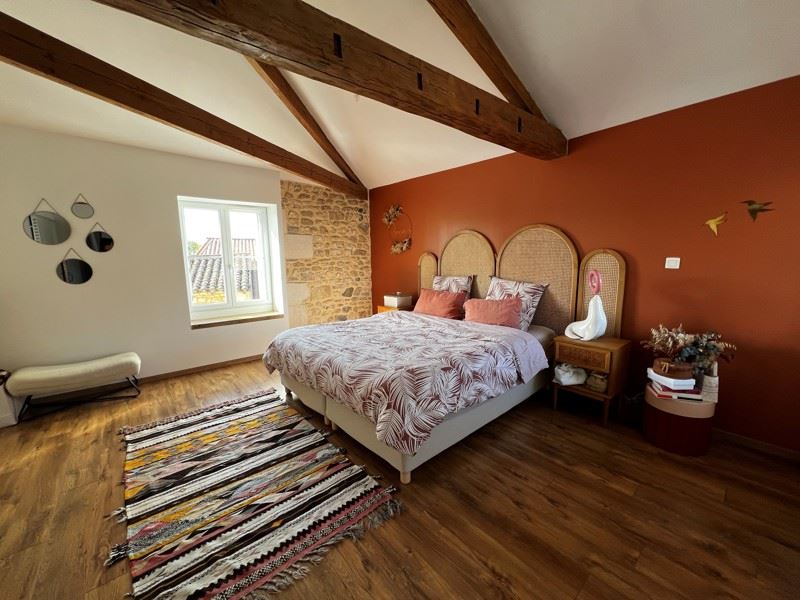 Vente Maison CISSE - 5 pièces -151 m² - (86170)