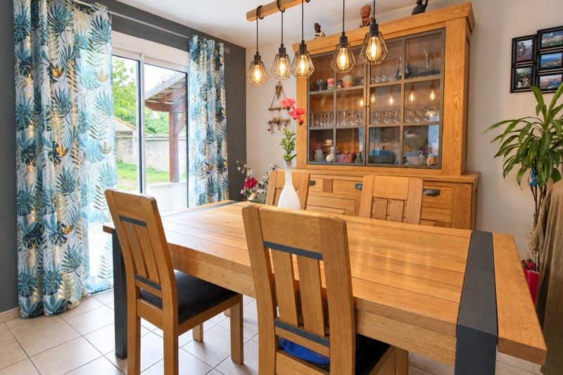 Vente Maison CHASSENEUIL DU POITOU - 6 pièces -146 m² - (86360)