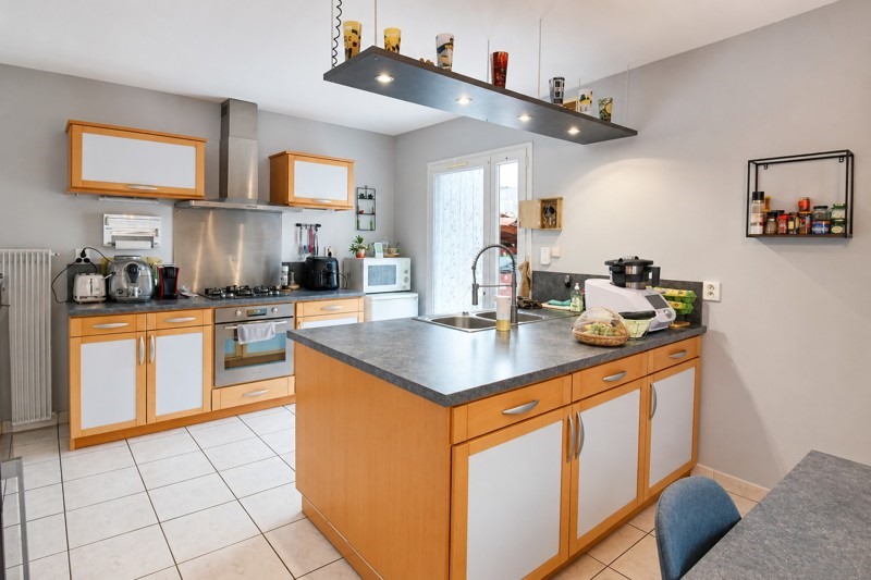 Vente Maison CHASSENEUIL DU POITOU - 6 pièces -146 m² - (86360)