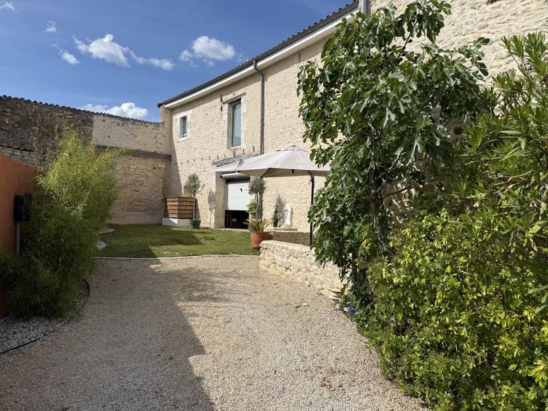Maison 5 pièces 151 m² · à Cissé · 151 m² · 263 000 €