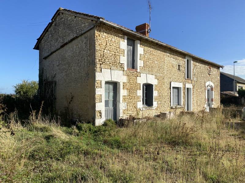 Maison 3 pièces 84 m² · à Messemé · 84 m² · 55 000 €