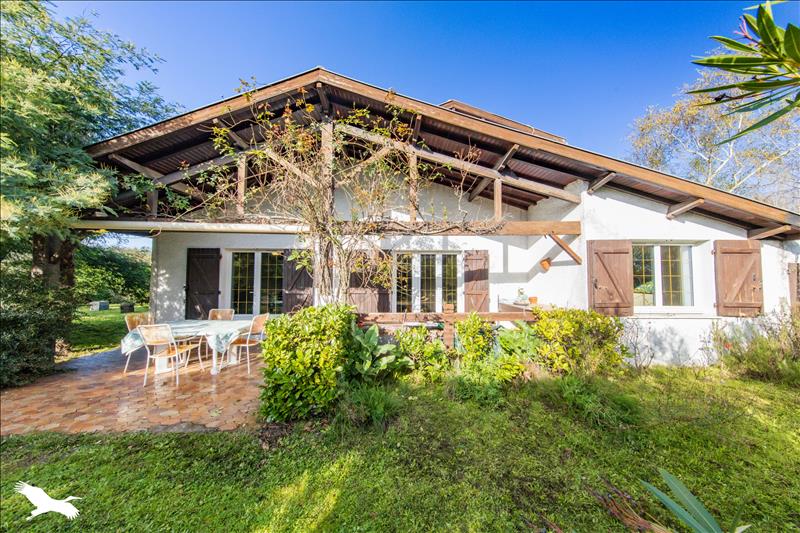 Vente Maison GUJAN MESTRAS - 5 pièces -125 m² - (33470)