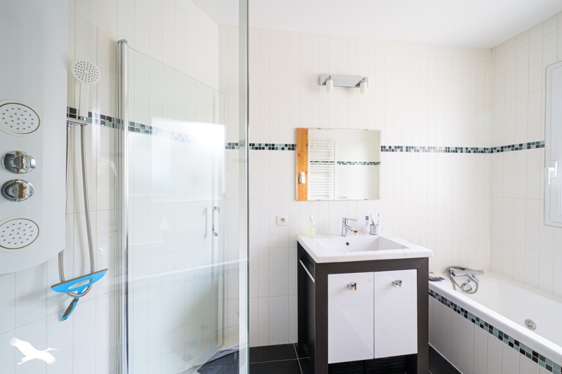 Vente Maison GUJAN MESTRAS - 5 pièces -125 m² - (33470)