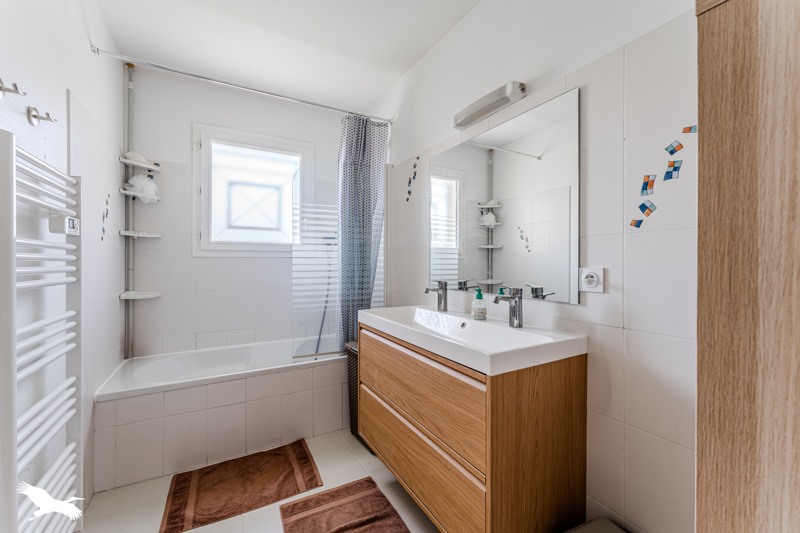 Vente Maison GUJAN MESTRAS - 5 pièces -101 m² - (33470)