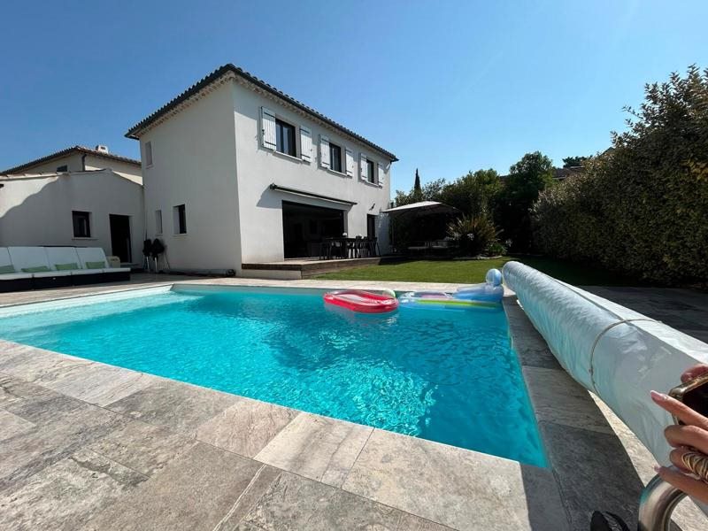 Maison 4 pièces 110 m² · à Lambesc · 110 m² · 830 000 €