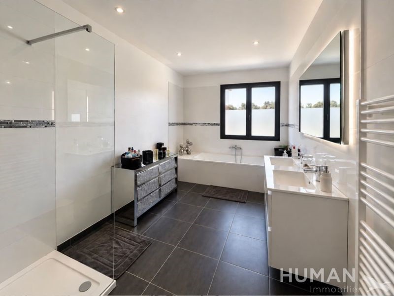 Vente Maison Lambesc - 4 pièces -110 m² - (13410)