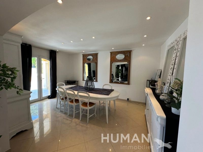 Vente Maison LA ROQUE D ANTHERON - 6 pièces -202 m² - (13640)