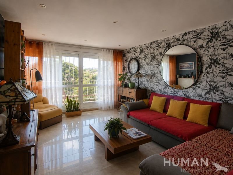 Vente Appartement Salon-de-Provence - 4 pièces -87 m² - (13300)