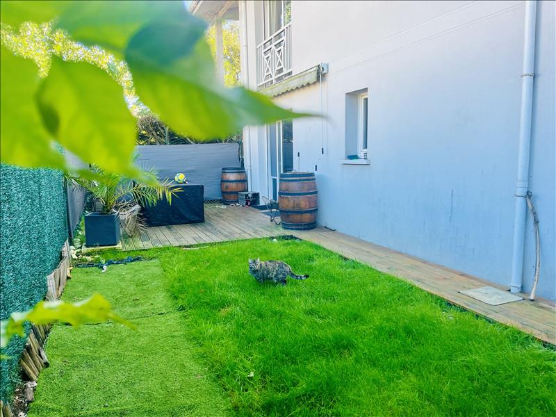 Vente Appartement VILLENAVE D ORNON - 2 pièces -41 m² - (33140)