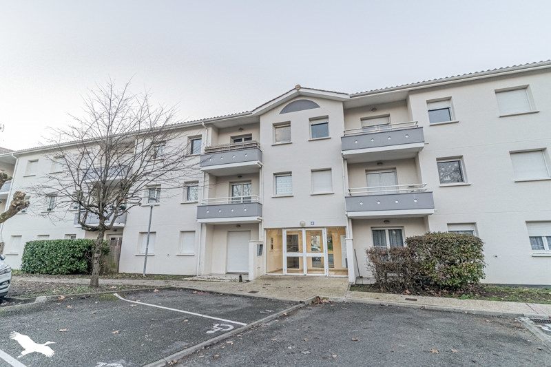 Vente Appartement VILLENAVE D ORNON - 2 pièces -42 m² - (33140)