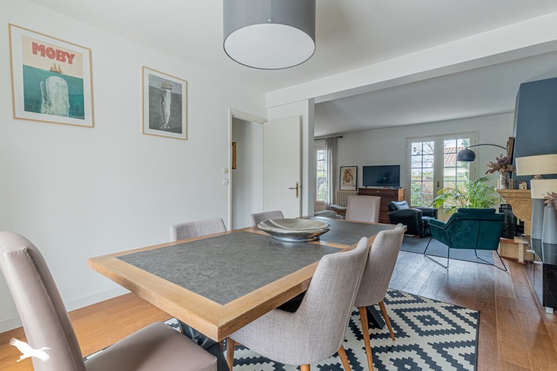 Vente Maison CADAUJAC - 5 pièces -180 m² - (33140)