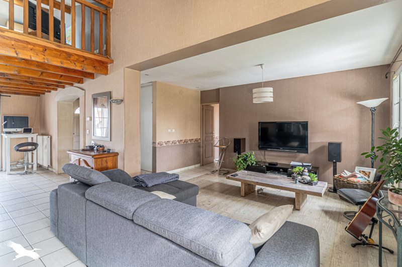 Vente Maison VILLENAVE D ORNON - 6 pièces -146 m² - (33140)