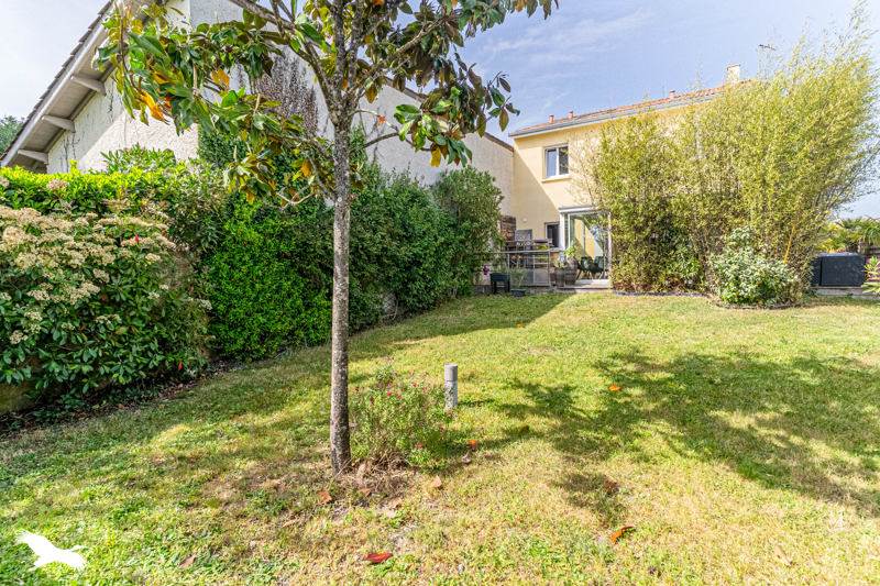 Vente Maison VILLENAVE D ORNON - 6 pièces -133 m² - (33140)