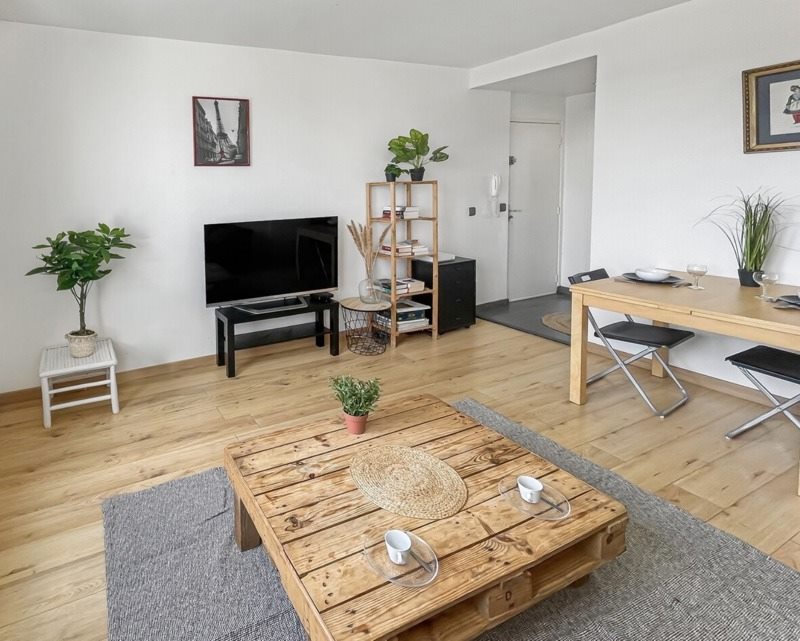 Vente Appartement VILLENAVE D ORNON - 4 pièces -53 m² - (33140)