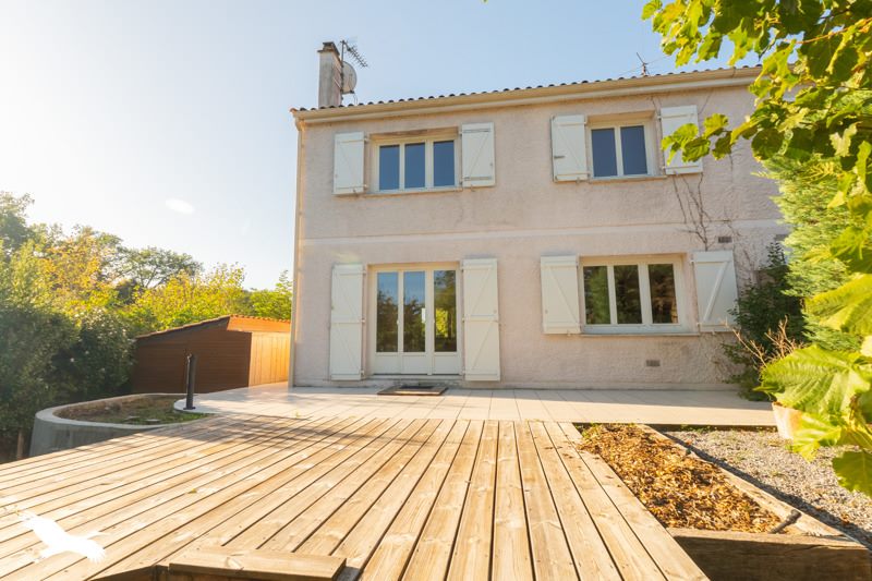 Maison 4 pièces 105 m² · à Artigues-près-Bordeaux · 105 m² · 272 896 €