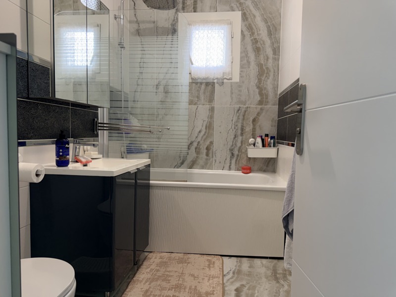 Vente Maison VAUREAL - 6 pièces -99 m² - (95490)