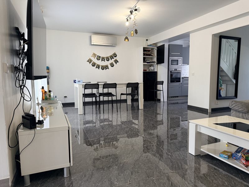 Vente Maison VAUREAL - 6 pièces -99 m² - (95490)