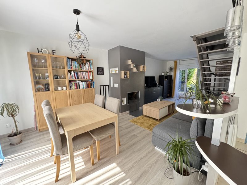 Vente Maison VAUREAL - 6 pièces -97 m² - (95490)