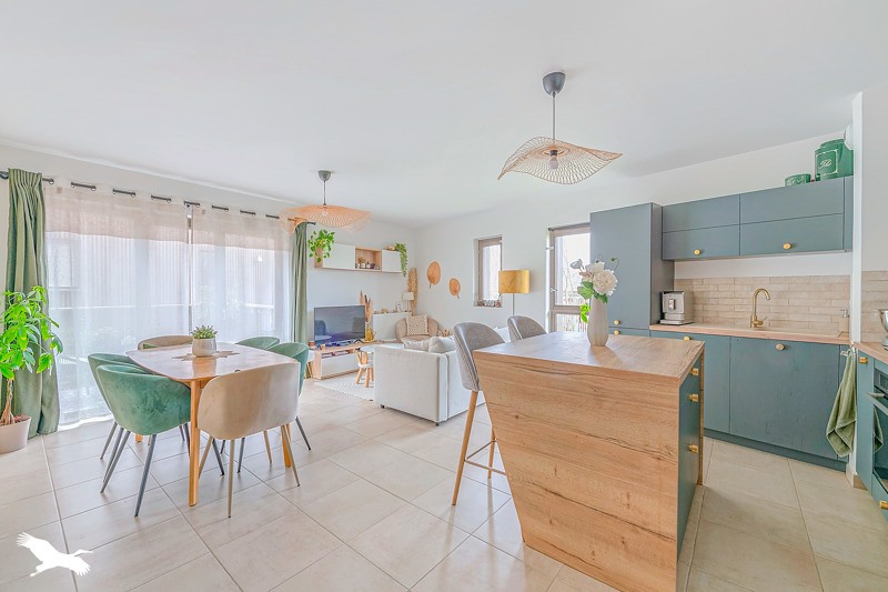 Vente Appartement BORDEAUX - 4 pièces -80 m² - (33100)