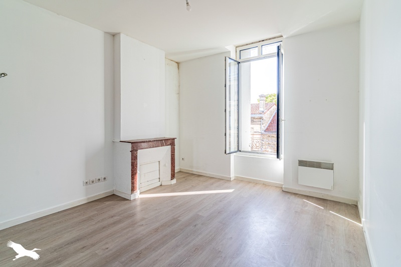Vente Appartement BORDEAUX - 2 pièces -35 m² - (33100)