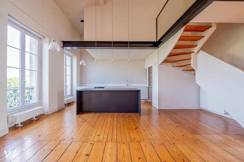 Vente Appartement Bordeaux - 5 pièces -230 m² - (33100)