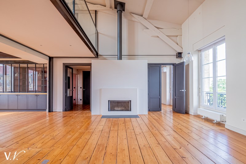 Vente Appartement Bordeaux - 5 pièces -230 m² - (33100)