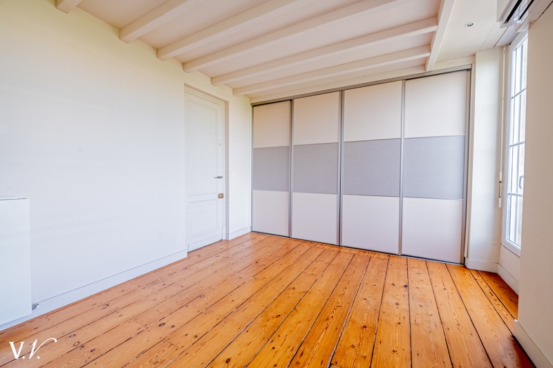 Vente Appartement Bordeaux - 5 pièces -230 m² - (33100)