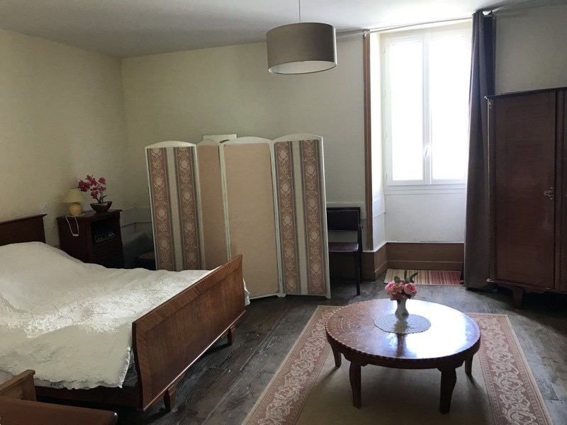 Vente Maison PAUSSAC ET ST VIVIEN - 6 pièces -146 m² - (24310)