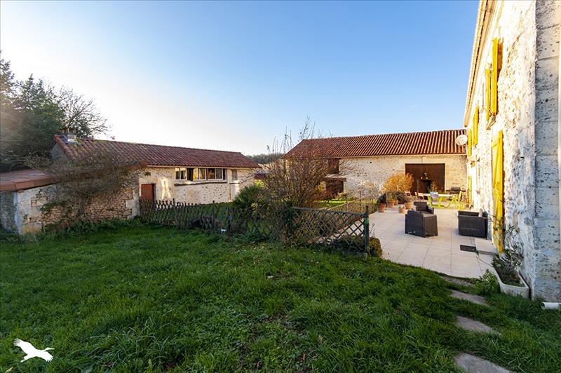 Vente Maison MAREUIL EN PERIGORD - 8 pièces -233 m² - (24340)