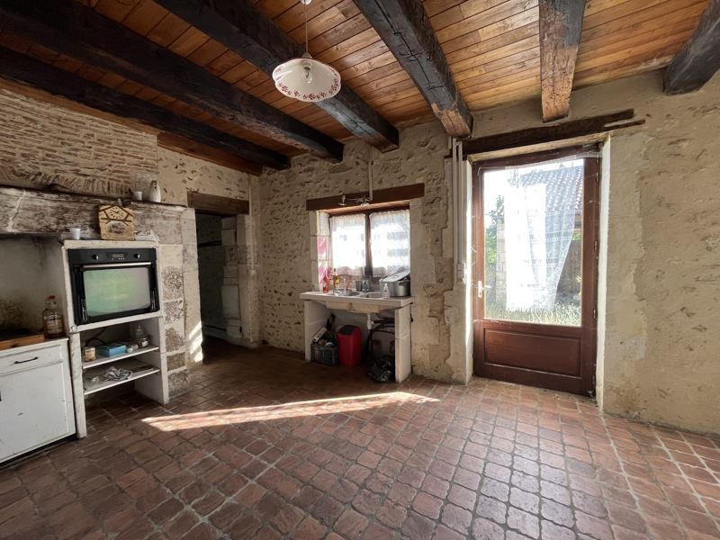 Vente Maison BIRAS - 7 pièces -180 m² - (24310)