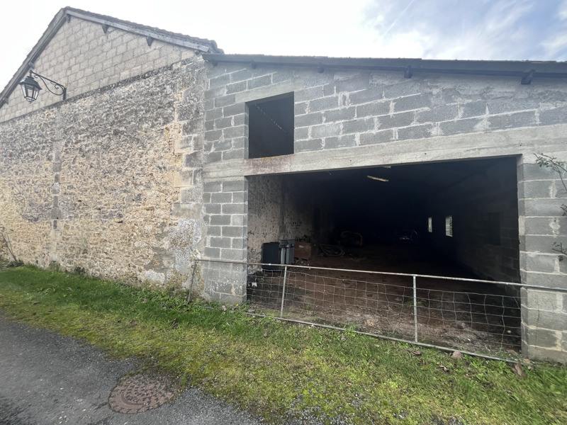 Vente Grange LA TOUR BLANCHE CERCLES - 1 pièce -155 m² - (24320)