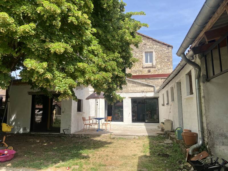 Vente Maison LISLE - 8 pièces -193 m² - (24350)