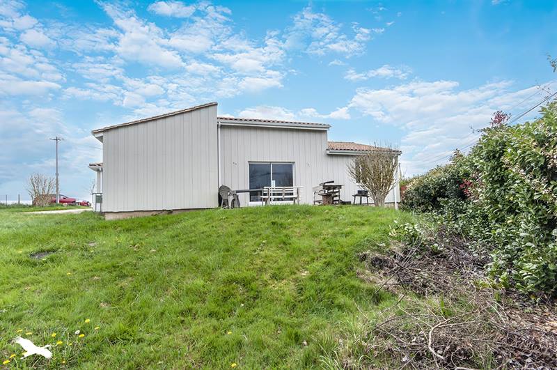 Vente Maison BIRAS - 8 pièces -124 m² - (24310)