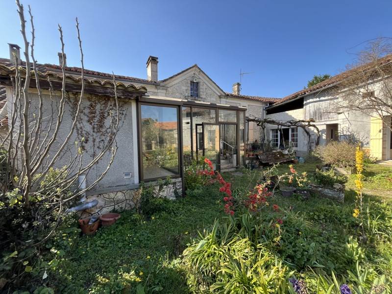 Vente Maison PAUSSAC ET ST VIVIEN - 5 pièces -127 m² - (24310)