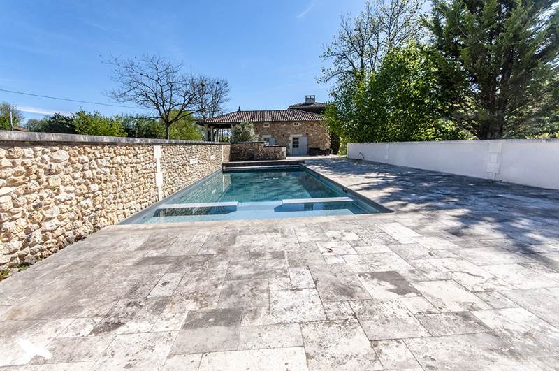 Vente Maison CREYSSAC - 5 pièces -223 m² - (24350)