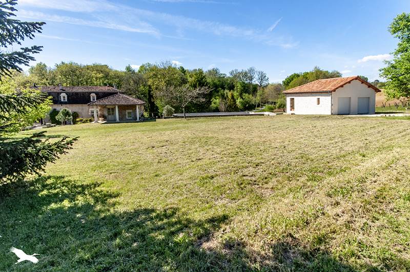 Vente Maison CREYSSAC - 5 pièces -223 m² - (24350)