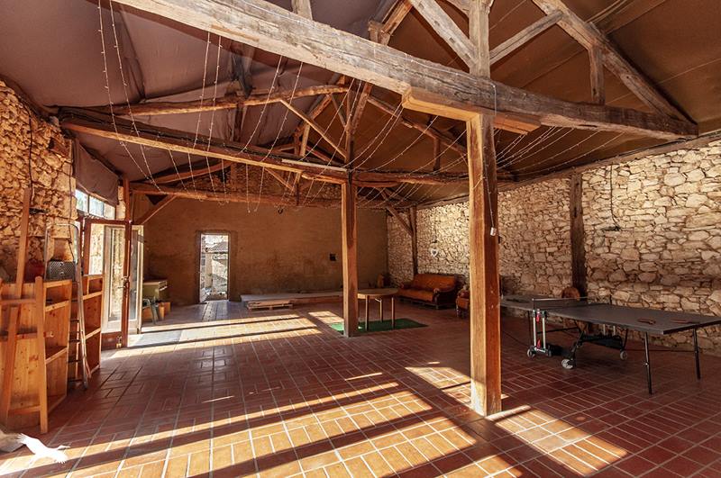 Vente Maison La Chapelle-Faucher - 8 pièces -235 m² - (24530)