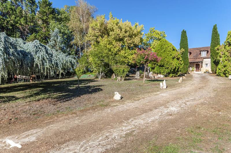 Vente Maison La Chapelle-Faucher - 8 pièces -235 m² - (24530)